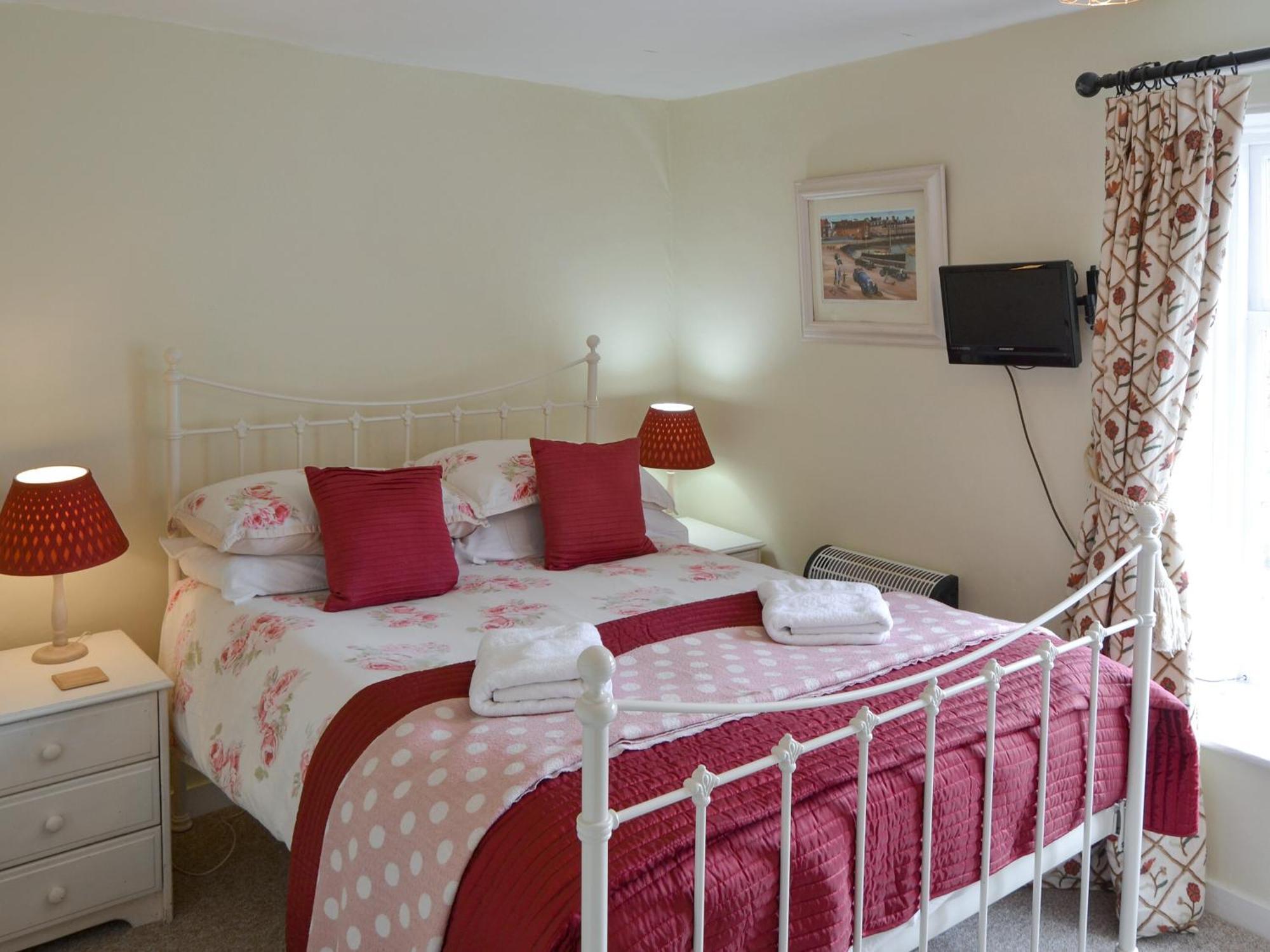 Hollyhock Cottage -Uk33553 ブレイクニー エクステリア 写真